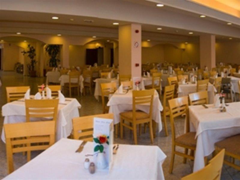 Hotel Sbh Monica